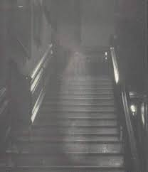 Призрак в коридоре - Евгений Рейн